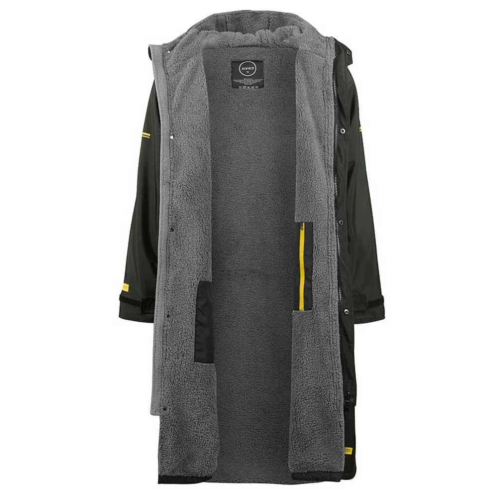 Zone3 Oversize Heat Tech Surf-Poncho