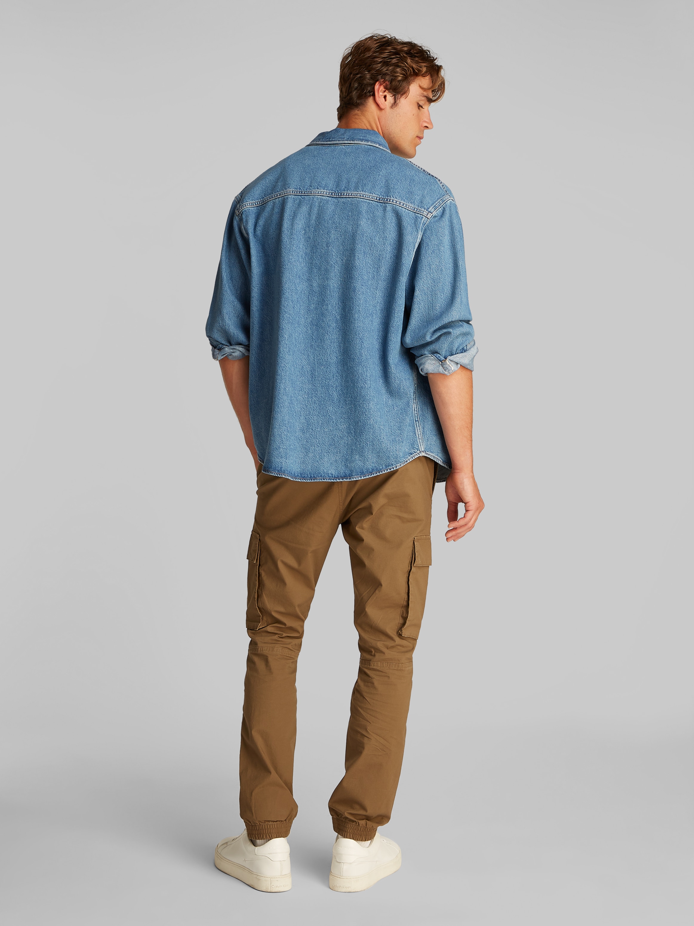 Calvin Klein Jeans Jeanshemd »RELAXED DENIM SHIRT«, in mittelblauer Waschung