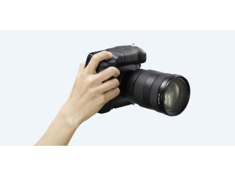 Sony Akkugriff VG-C4EM Doppelte Akkulaufzeit mit dem ergonomischem Griff