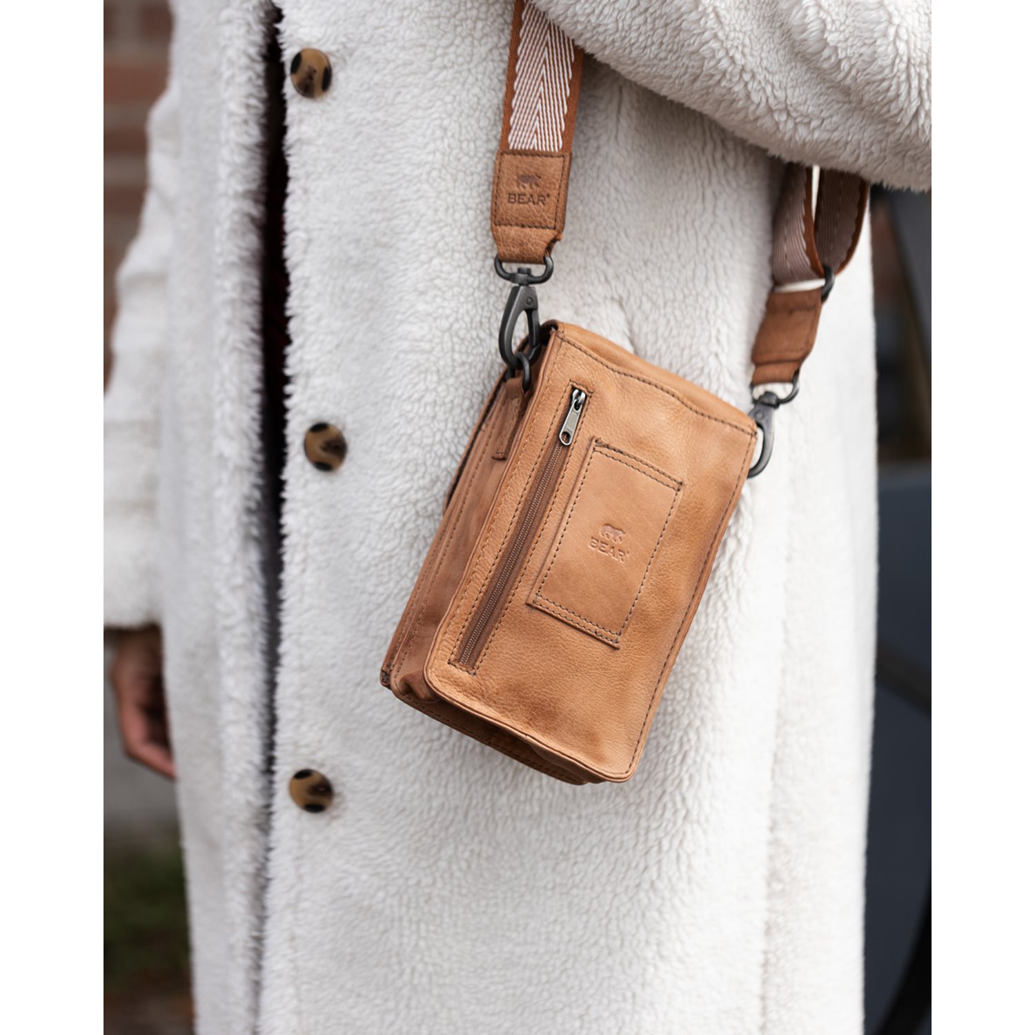 Bear Design Robbie Shoulderbag cognac