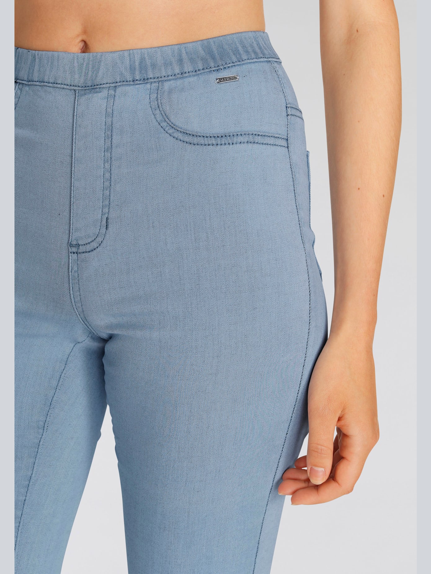 Jegging avec jambes évasées