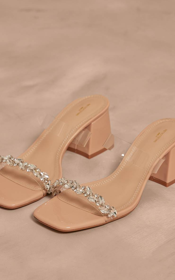 Nude Mules À Talons Bloc En Perspex Avec Ornements Bijoux, Bout Carré Et Coupe Large En Synthétiquecuir