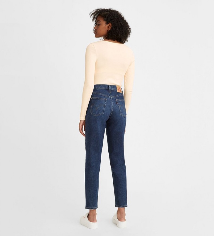Calça jeans Levi's Mom de cintura alta, azul marinho.