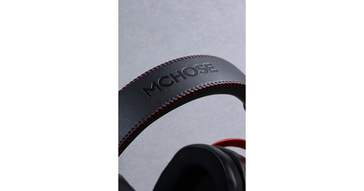 MCHOSES9 Pro Wireless  over-ear gaming headset  (Zwart/rood, PC / laptop / Playstation / Switch / Smartphone, 2.4G / Bluetooth / Wired / Type-C)