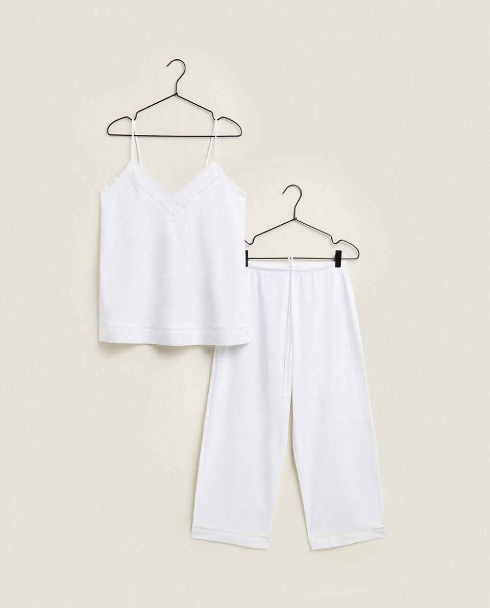BLUSA COM DETALHES EM RENDA