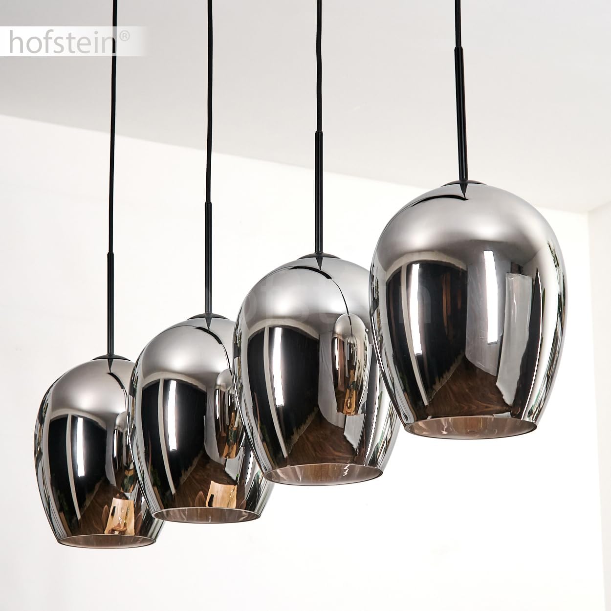 Pendelleuchte Vevino, Pendellampe aus Metall/Glas in Schwarz/Chromfarben, Leuchte im modernen Retro/Vintage-Design mit Schirmen aus Glas (Ø 20 cm), Höhe max. 154 cm, 4 x E27, ohne Leuchtmittel