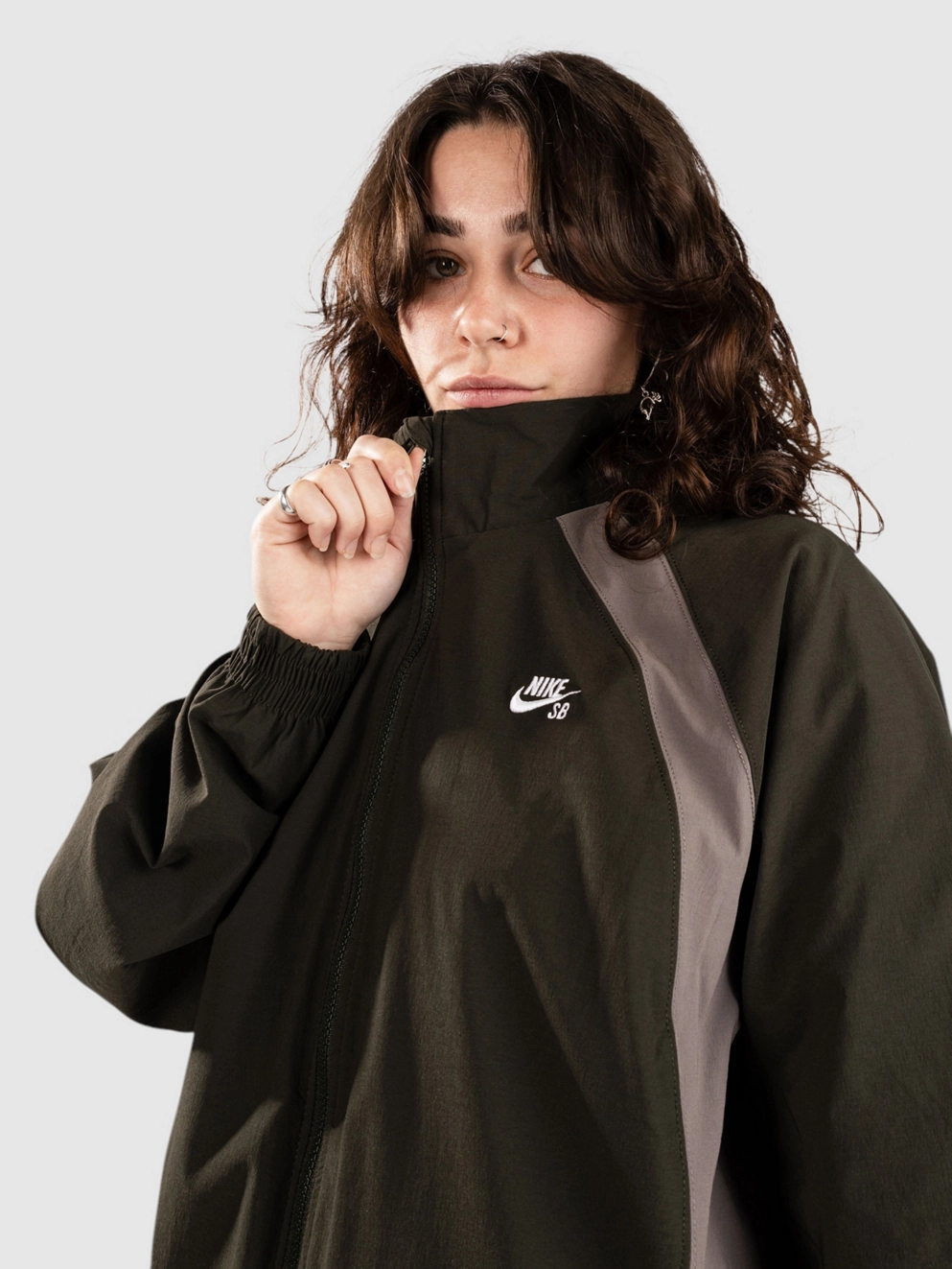 Nike SB Dri-FIT Full-Zip Woven Skate Jacket sequoia/cave stone/white