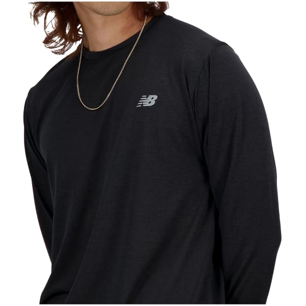 T-shirt trail NEW BALANCE ATHLETICS LONG SLEEVE M BLACK