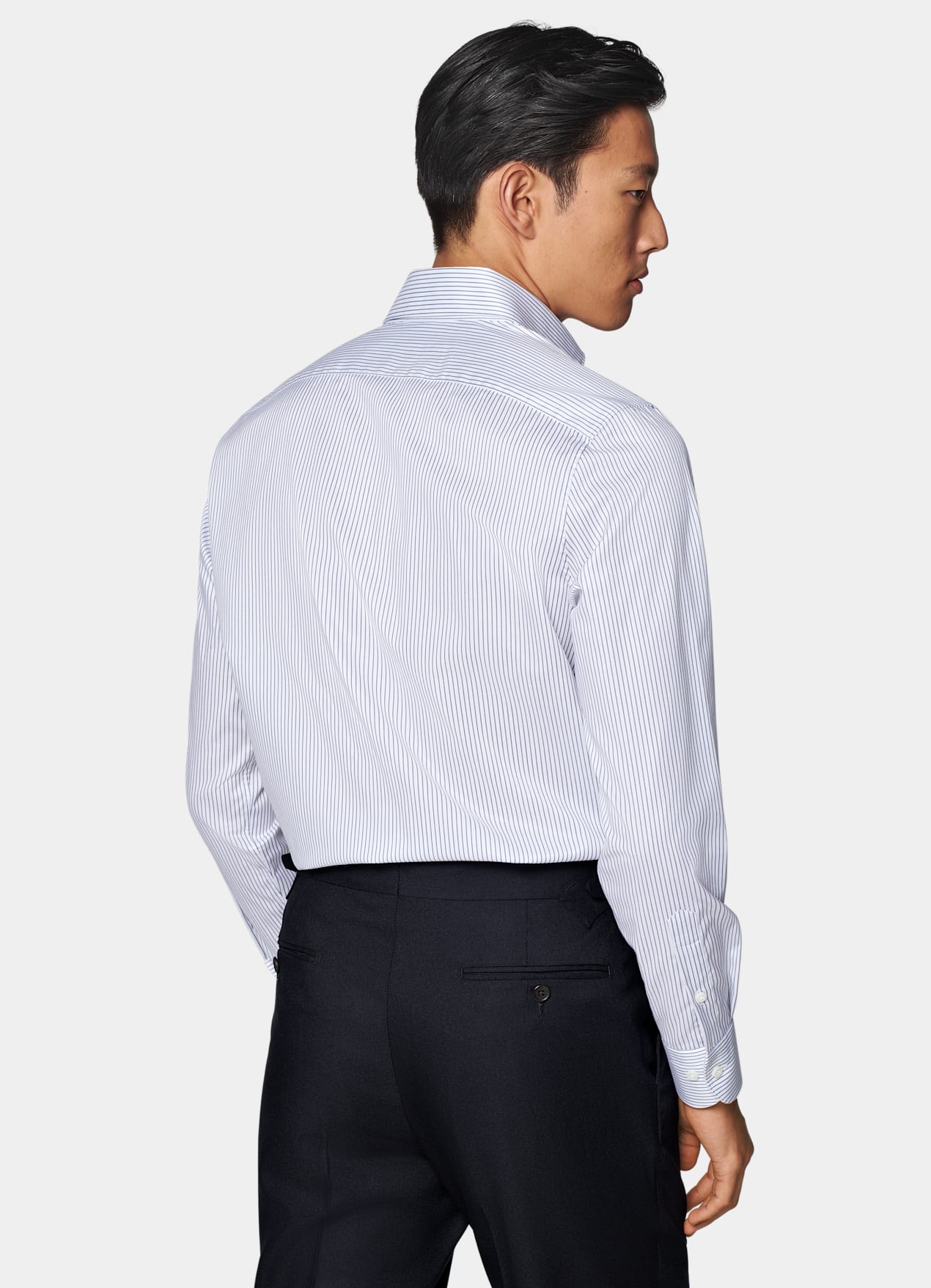 Chemise coupe ajustée en twill bleu marine à rayures