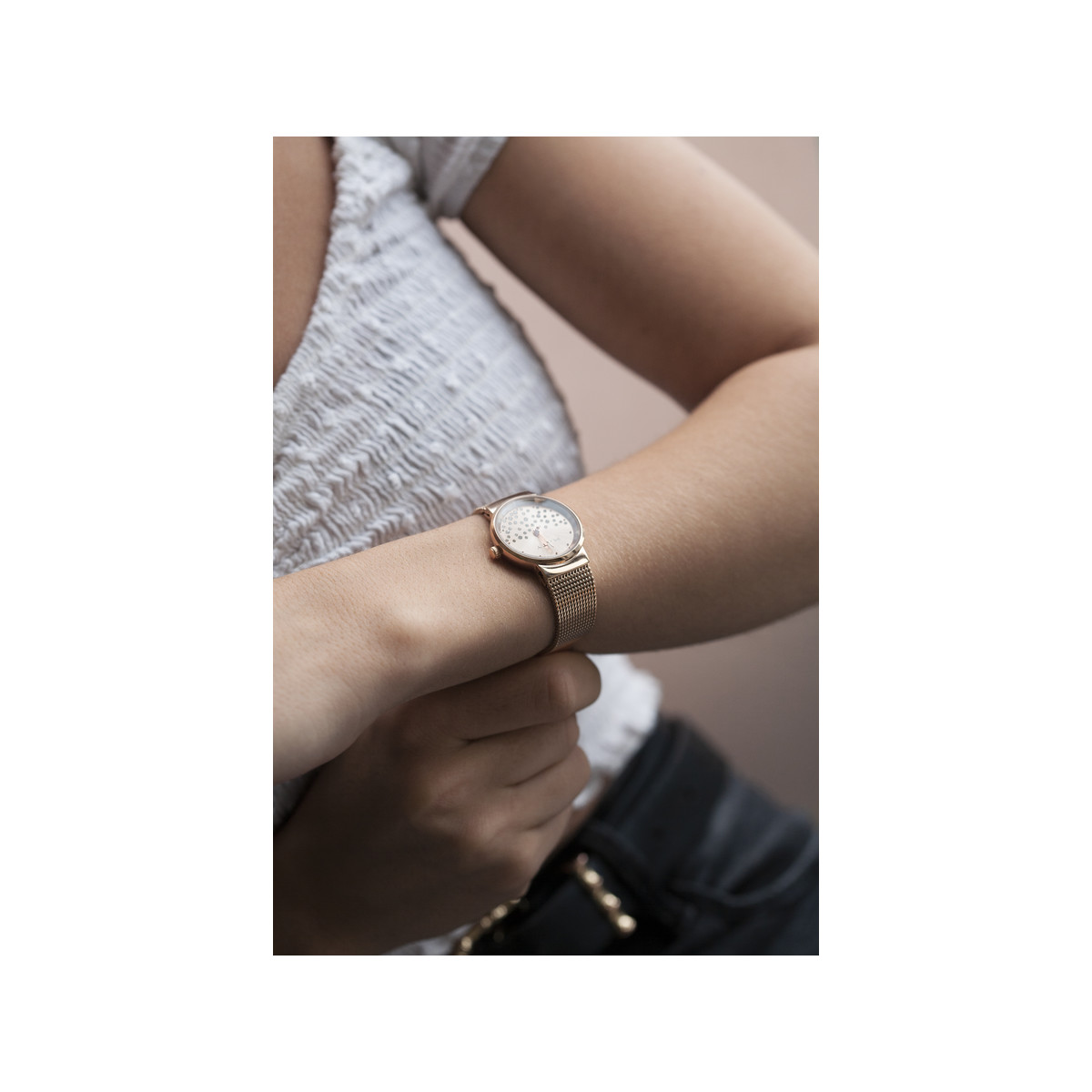 Montre femme dorée rose bracelet maille milanaise