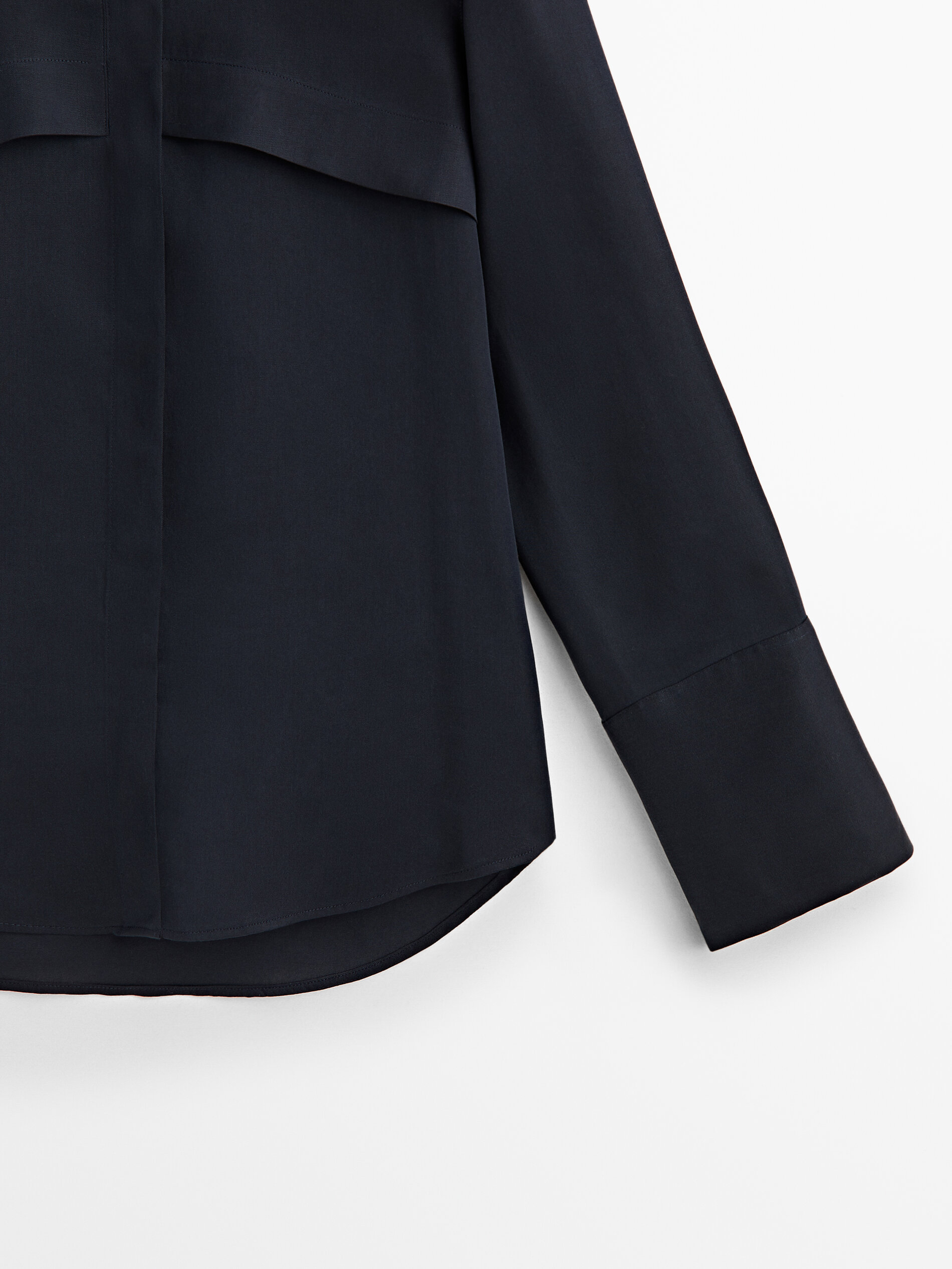 Camisa fluida com bolsos - AZUL ESCURO
