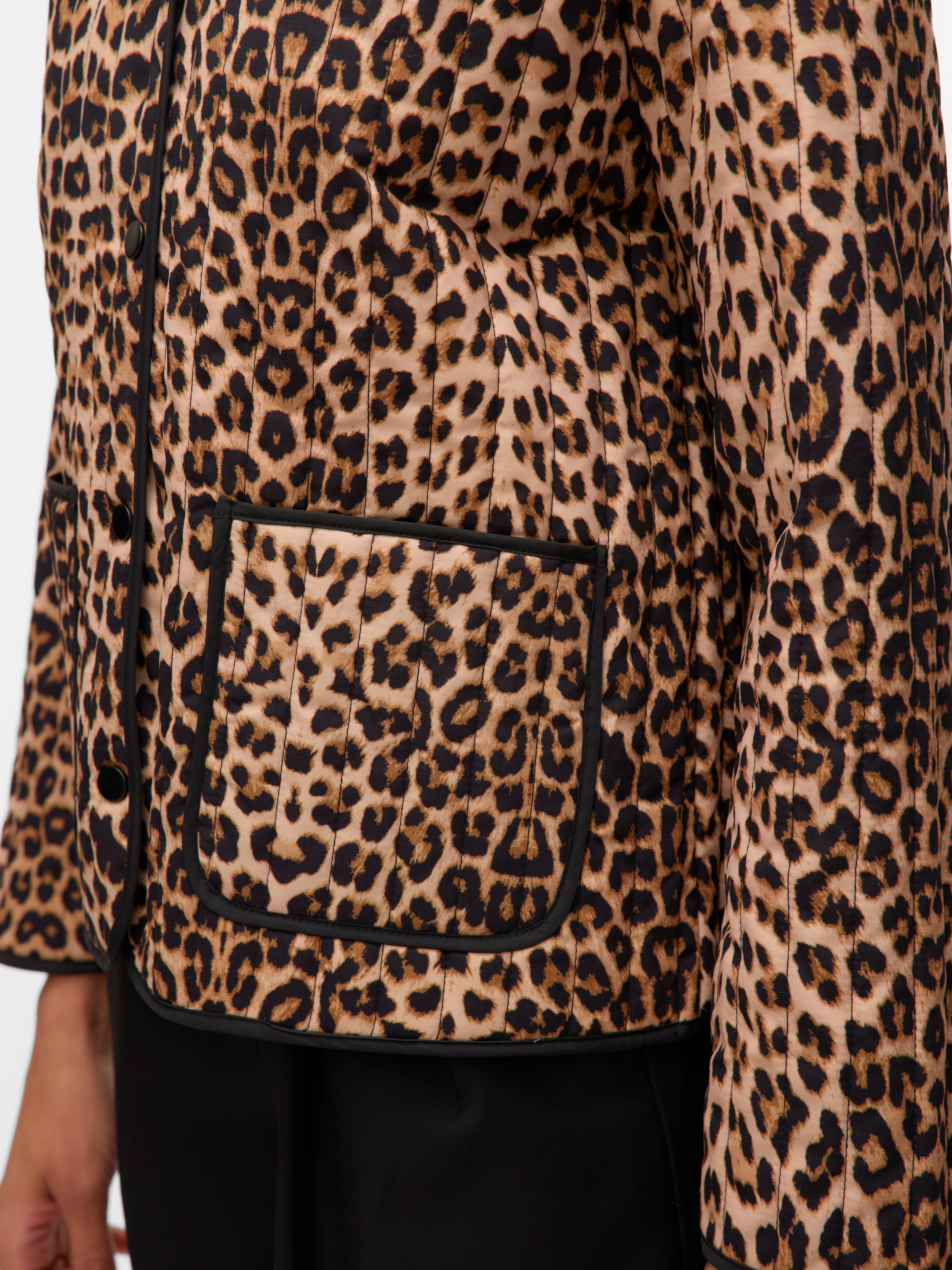 Vero Moda Kurzjacke »VMCLARA JACKET GA NOOS«