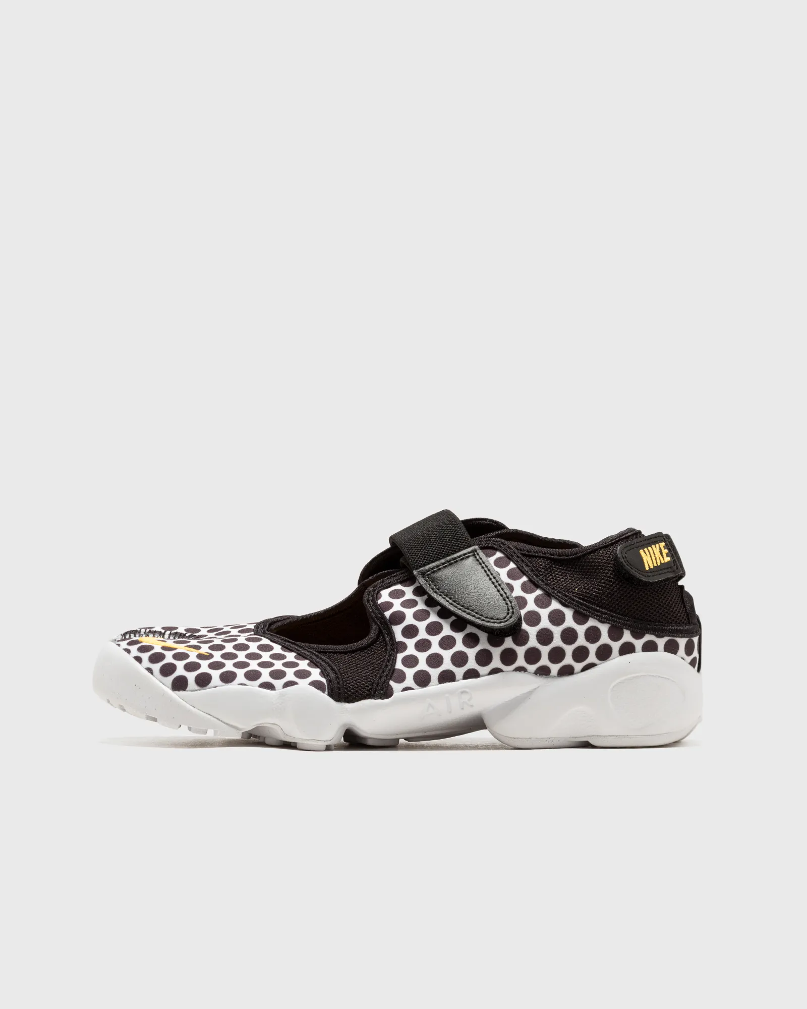 Nike WMNS AIR RIFT BR 'Black Laser Orange'