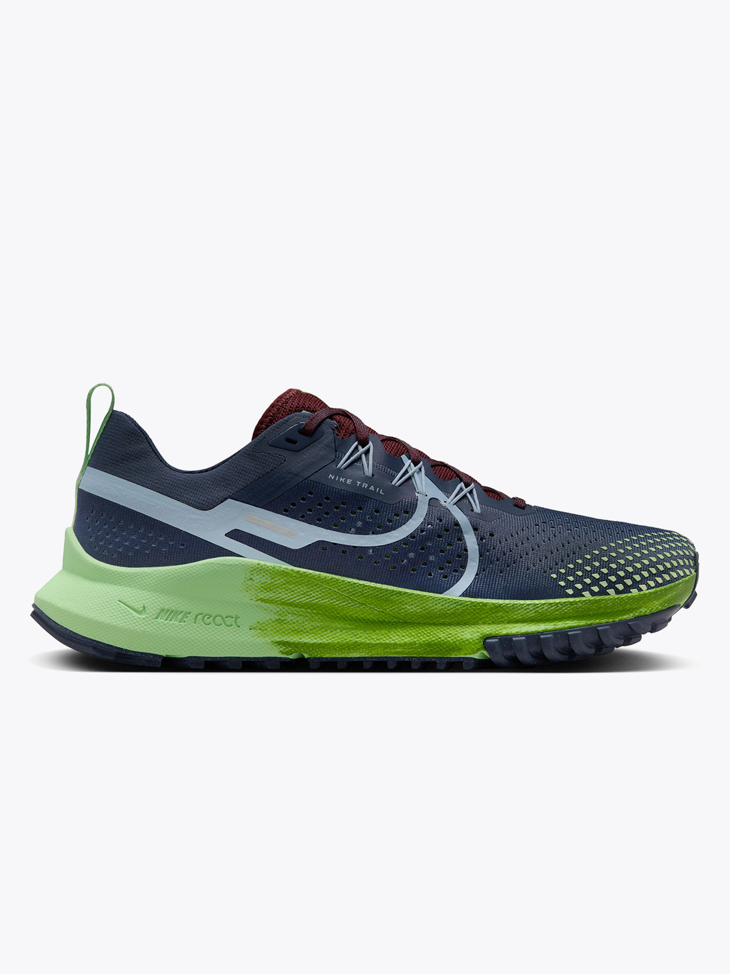 React Pegasus Trail 4