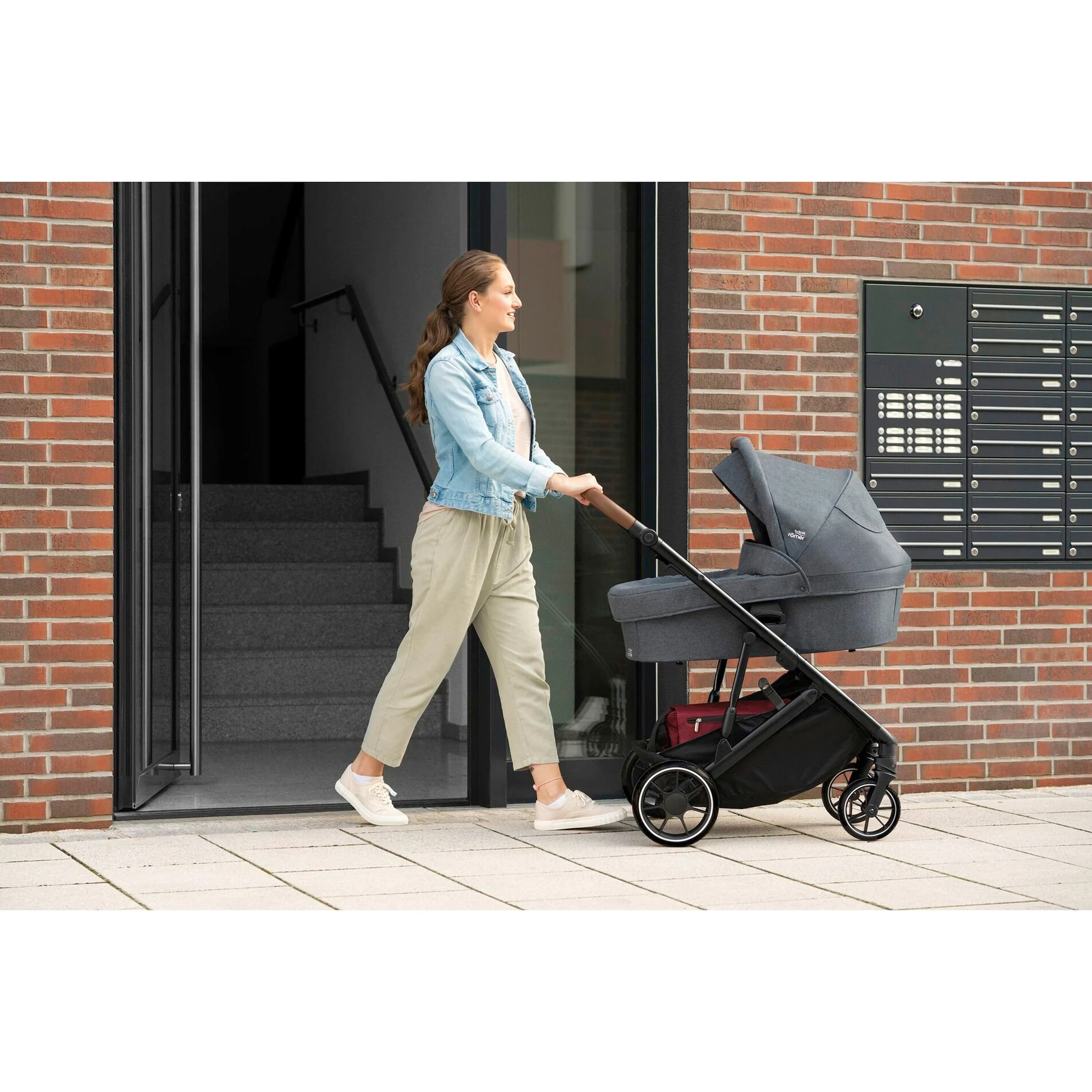 Britax Römer - Select Tragewanne für Strider M black shadow
