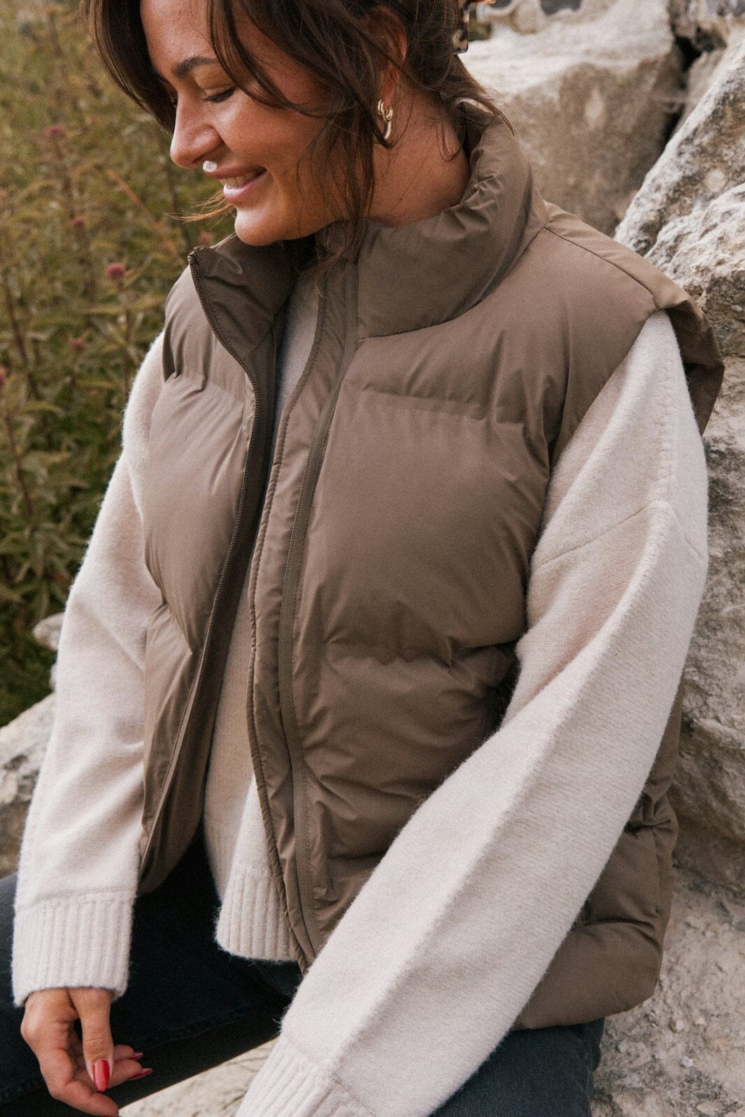 Neo Noir Annike C Puffer Waistcoat dark taupe