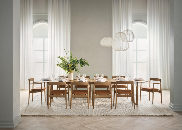 Bolia Calma eetkamerstoel geolied eiken met Quattro leer/light cognac