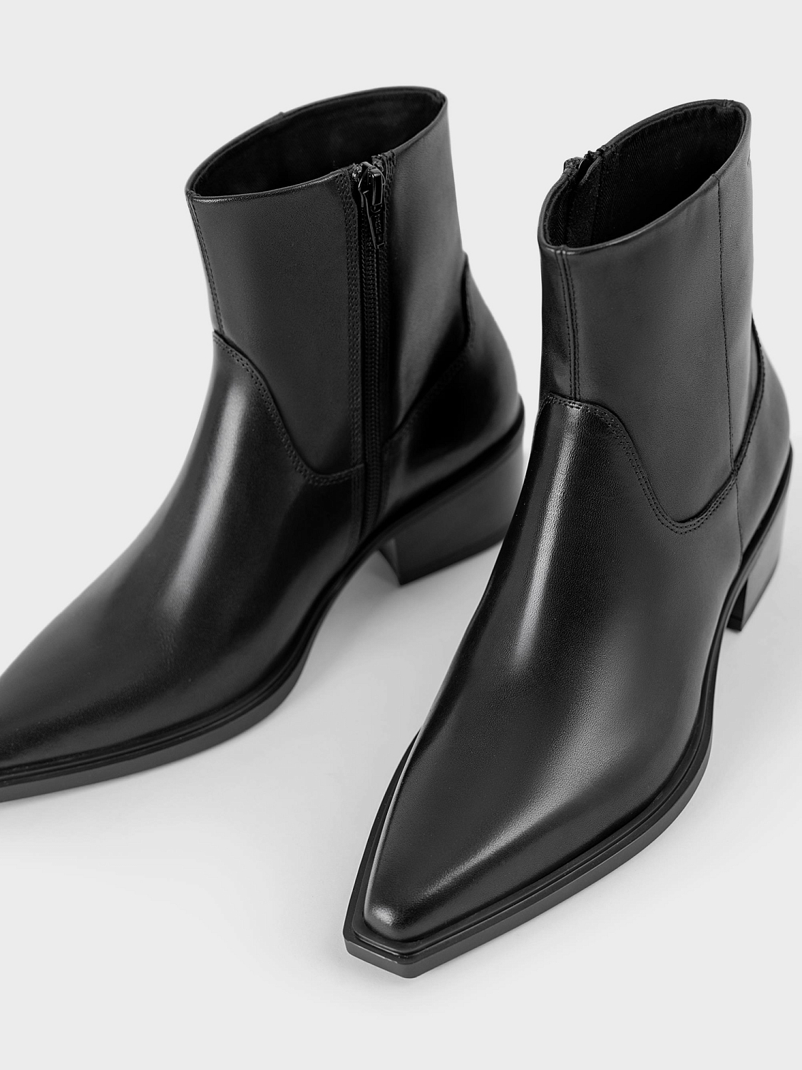 Vagabond Kelsey leather boots