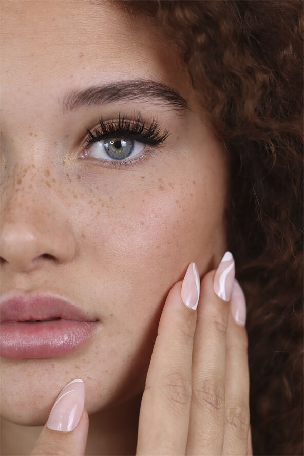 DUFFBEAUTY Doll-Like - Nude Lash Collection
