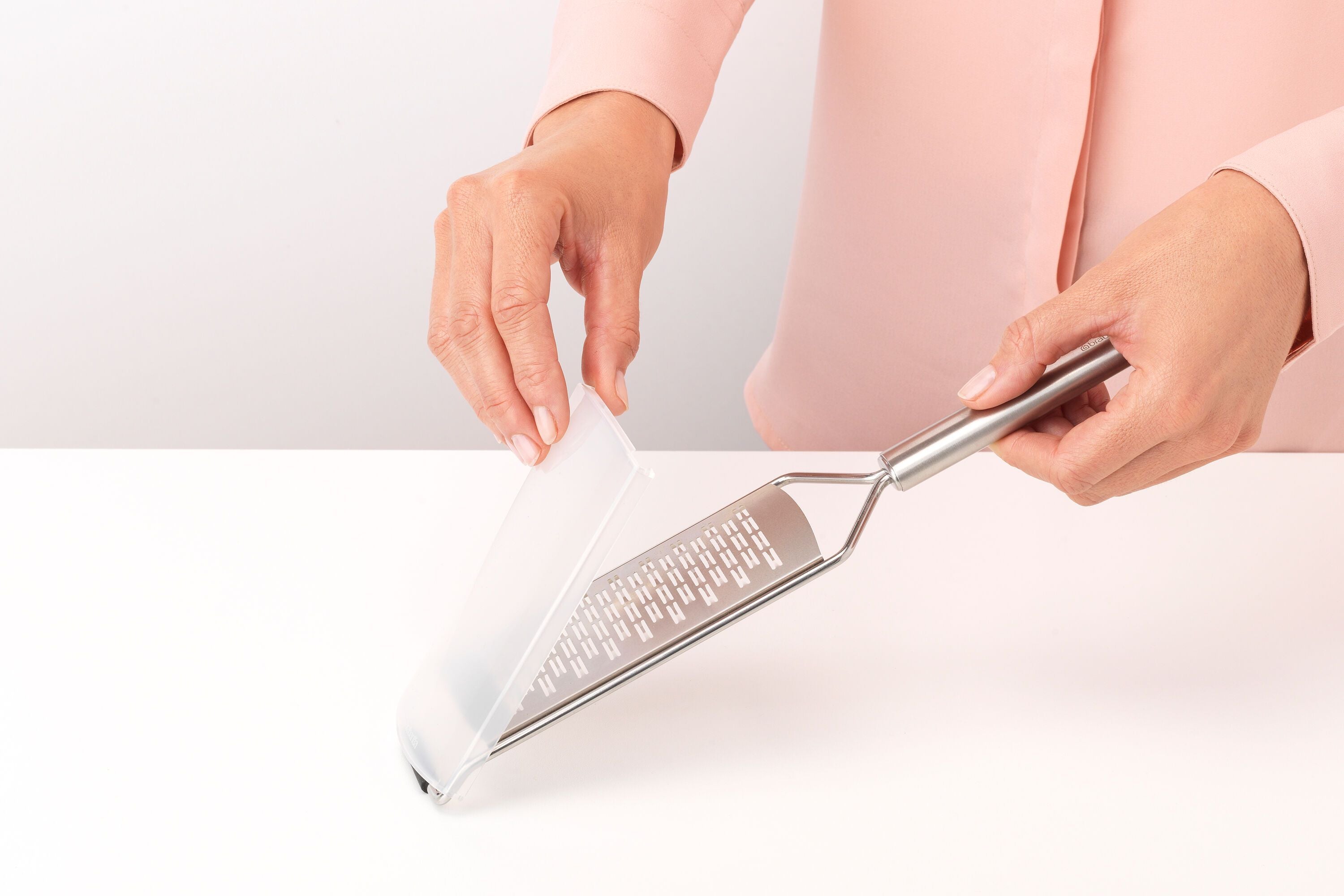 brabantia PROFILE 2.0 Reibe - Silber / B: 7.0 cm x T: 2.0 cm x H: 30.0 cm