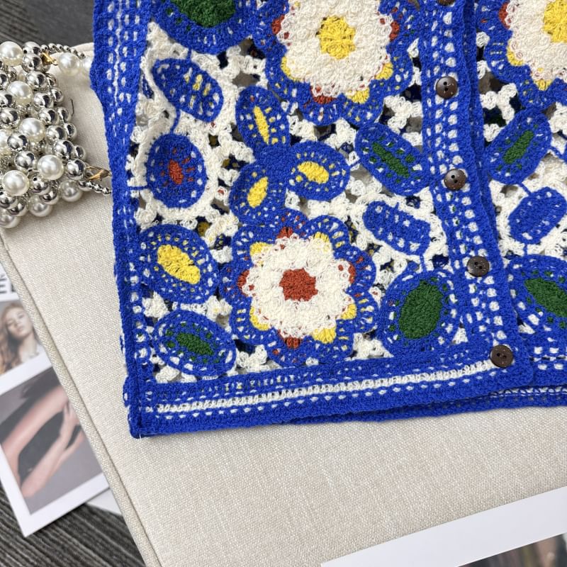 Juuri - Gehaakt vest met V-hals en bloemen