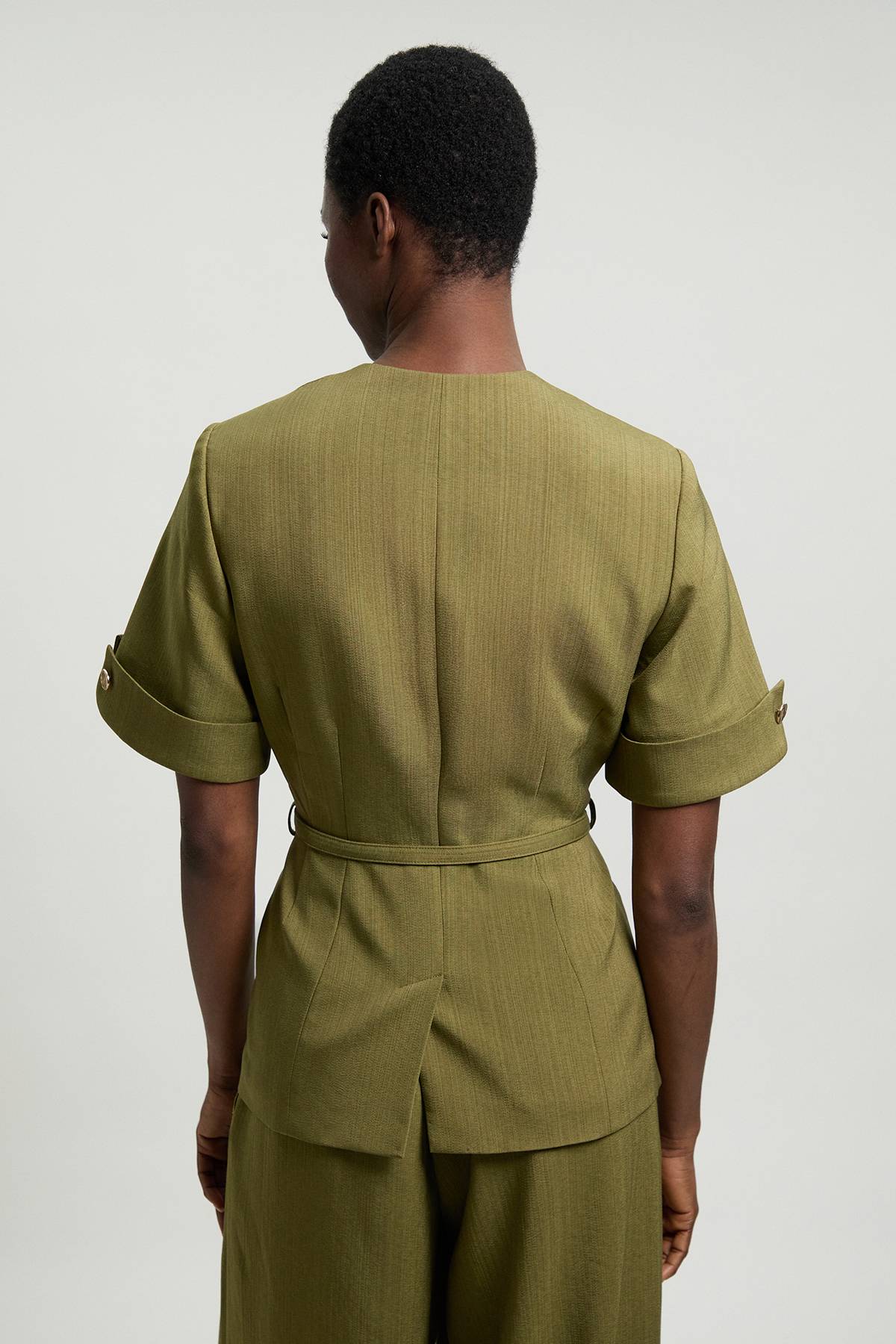KarenMillen Veste Cintrée En Viscose À Encolure Carrée Et Manches Courtes Avec Ceinture