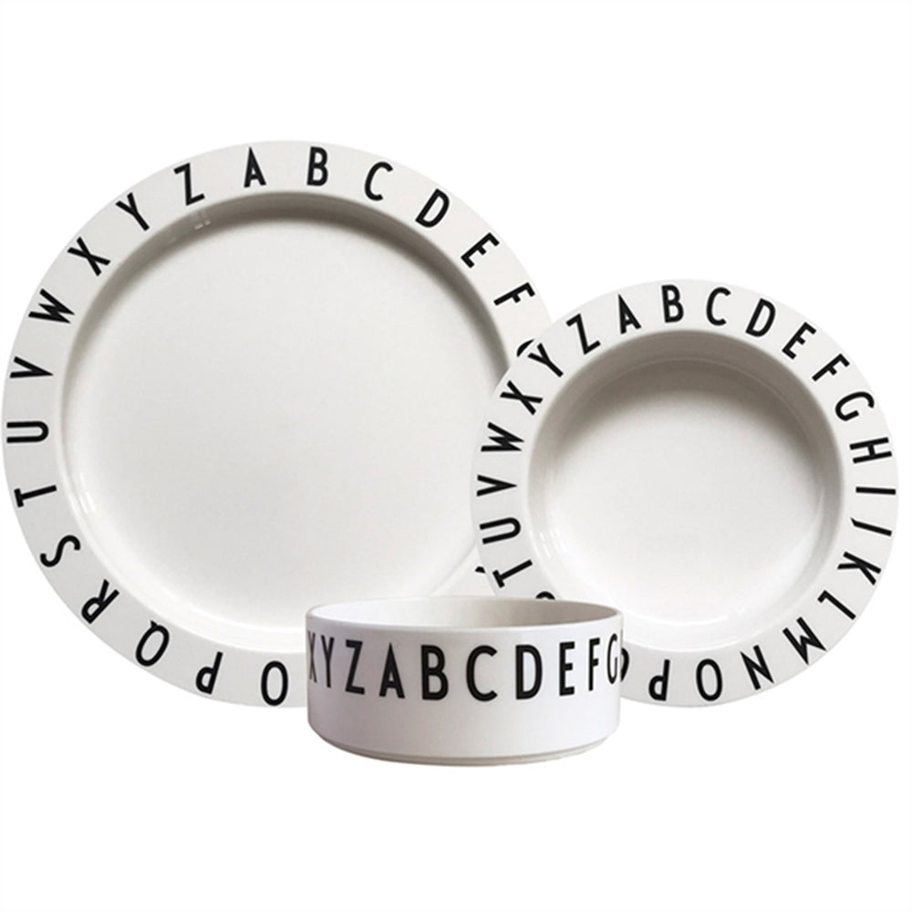 Køb Design Letters Tritan White Eat & Learn Plate Set