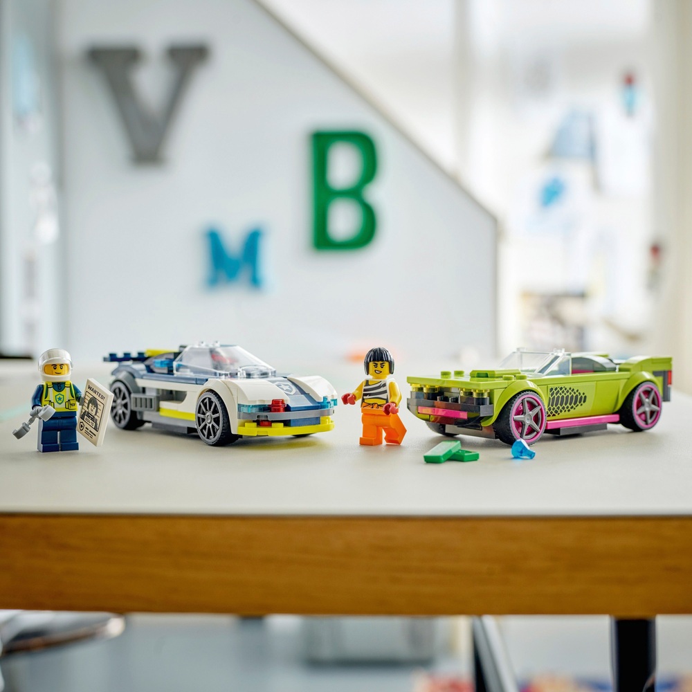LEGO City 60415 Polizeiauto und Verfolgungsjagd mit Muscle-Car – Bauspielzeug