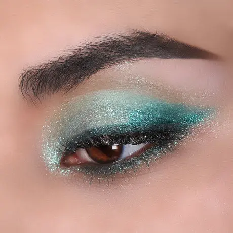 Chroma Light Shadow 010 Aquamarine