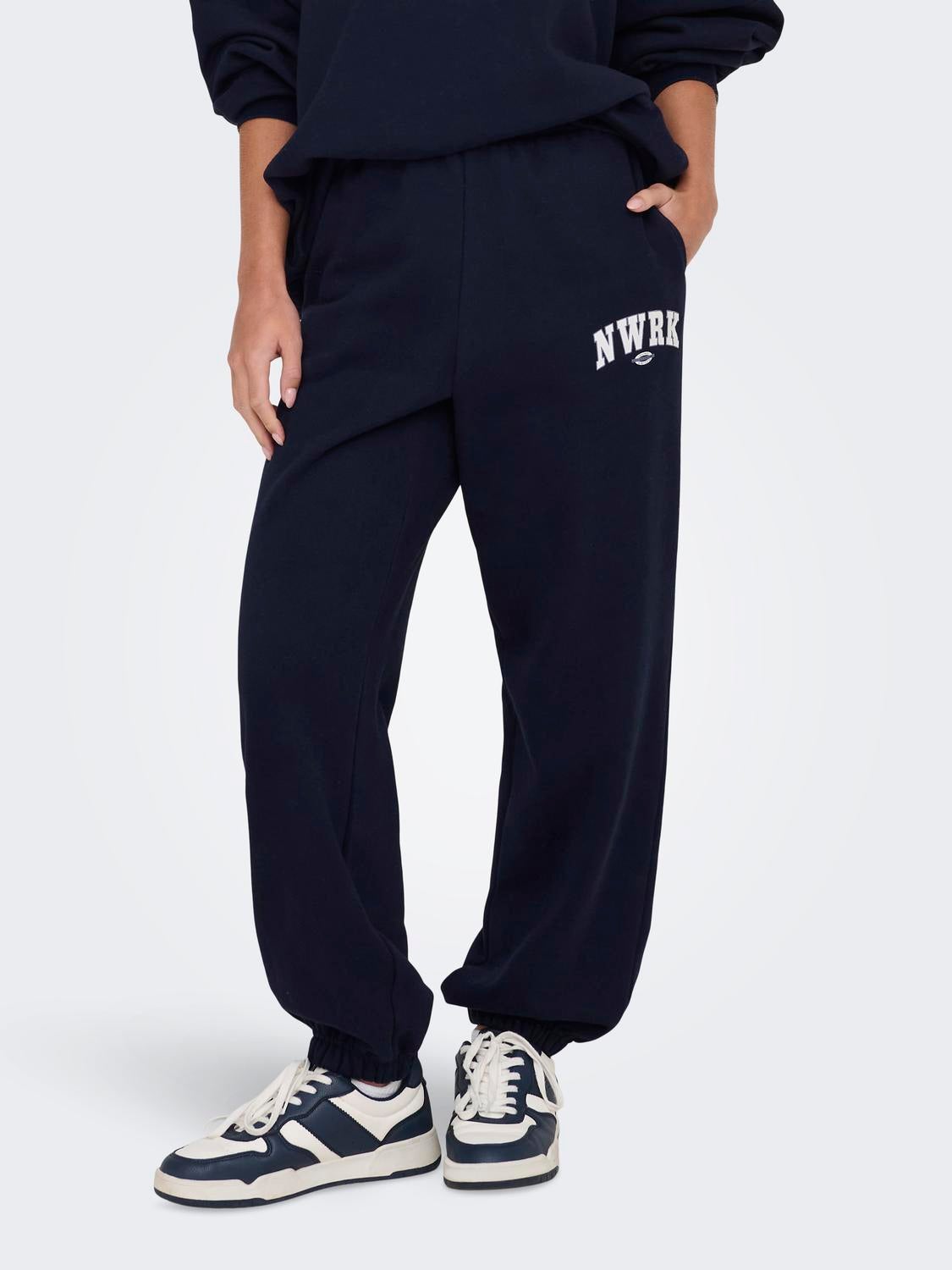 ONLDEBORAH Mittlere Taille Normal geschnitten Jogginghose Navy Blazer