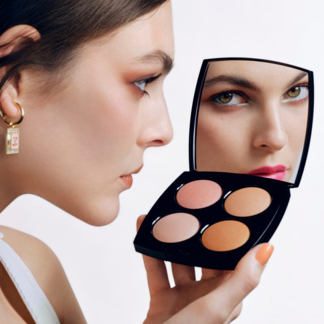 Jeux de Lumières Poudres Lumière multi-usage en édition limitée CHANEL