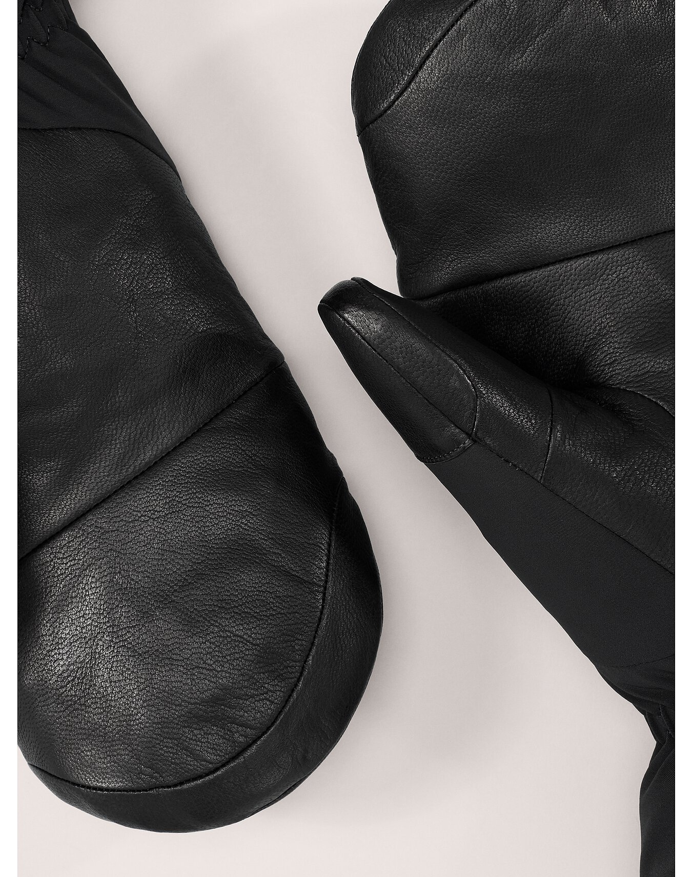 Arcteryx Fission SV Mitten Black