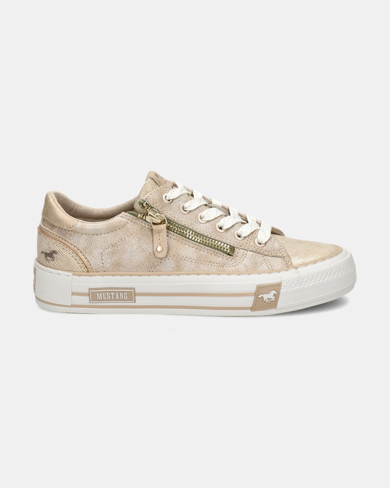Mustang Lage sneakers  - goud