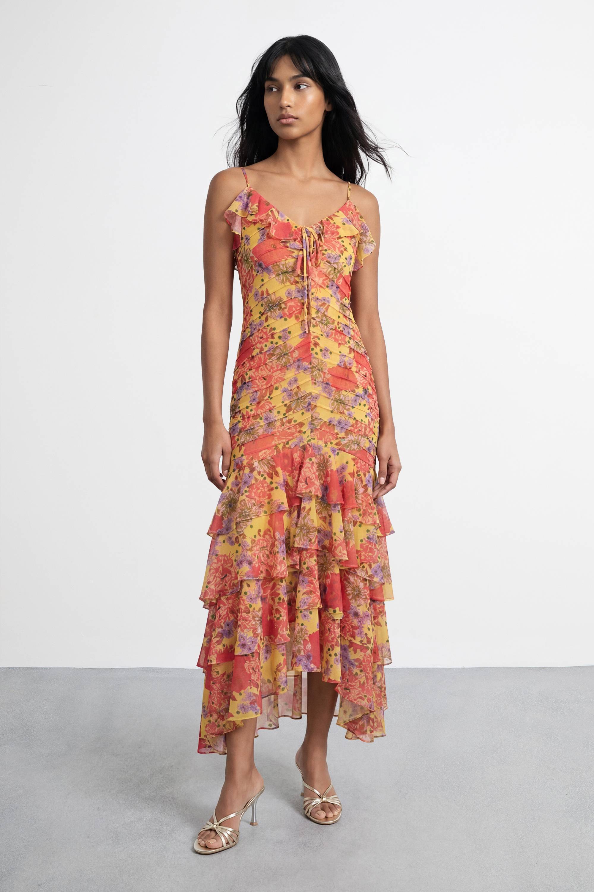 Warehouse Robe Midi À Imprimé Floral Avec Plis Nervurés Et Volants