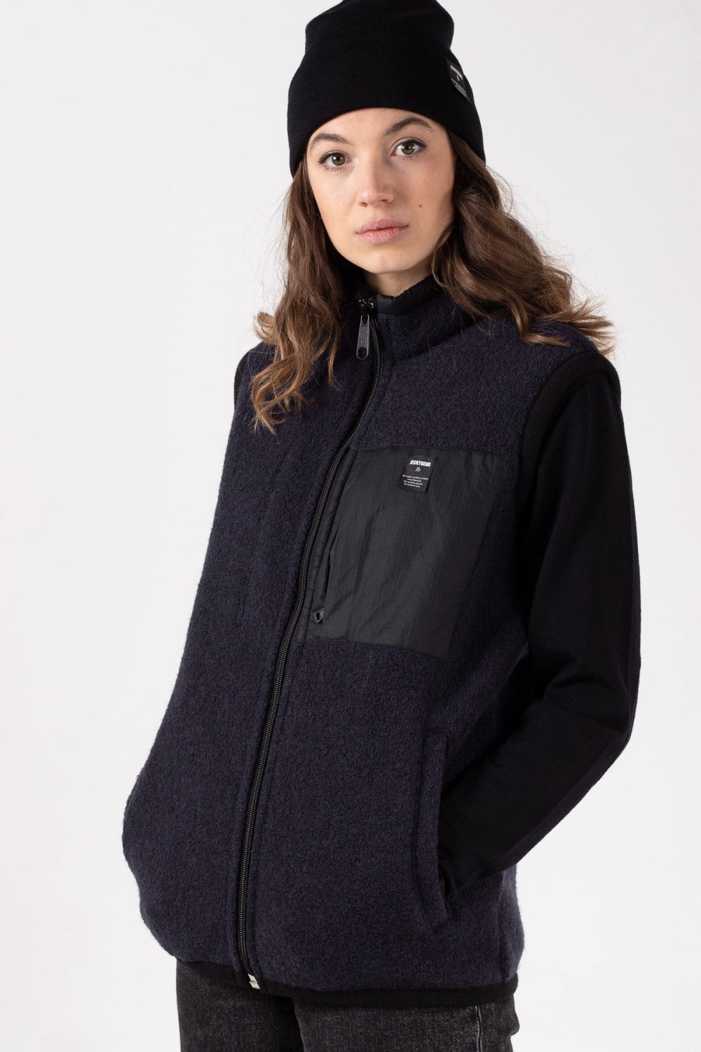 Jeckybeng The Natural Wool Fleece Vest Dark Navy