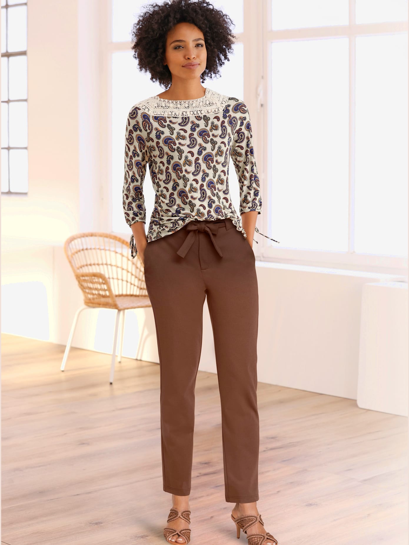 Pantalon coupe carotte