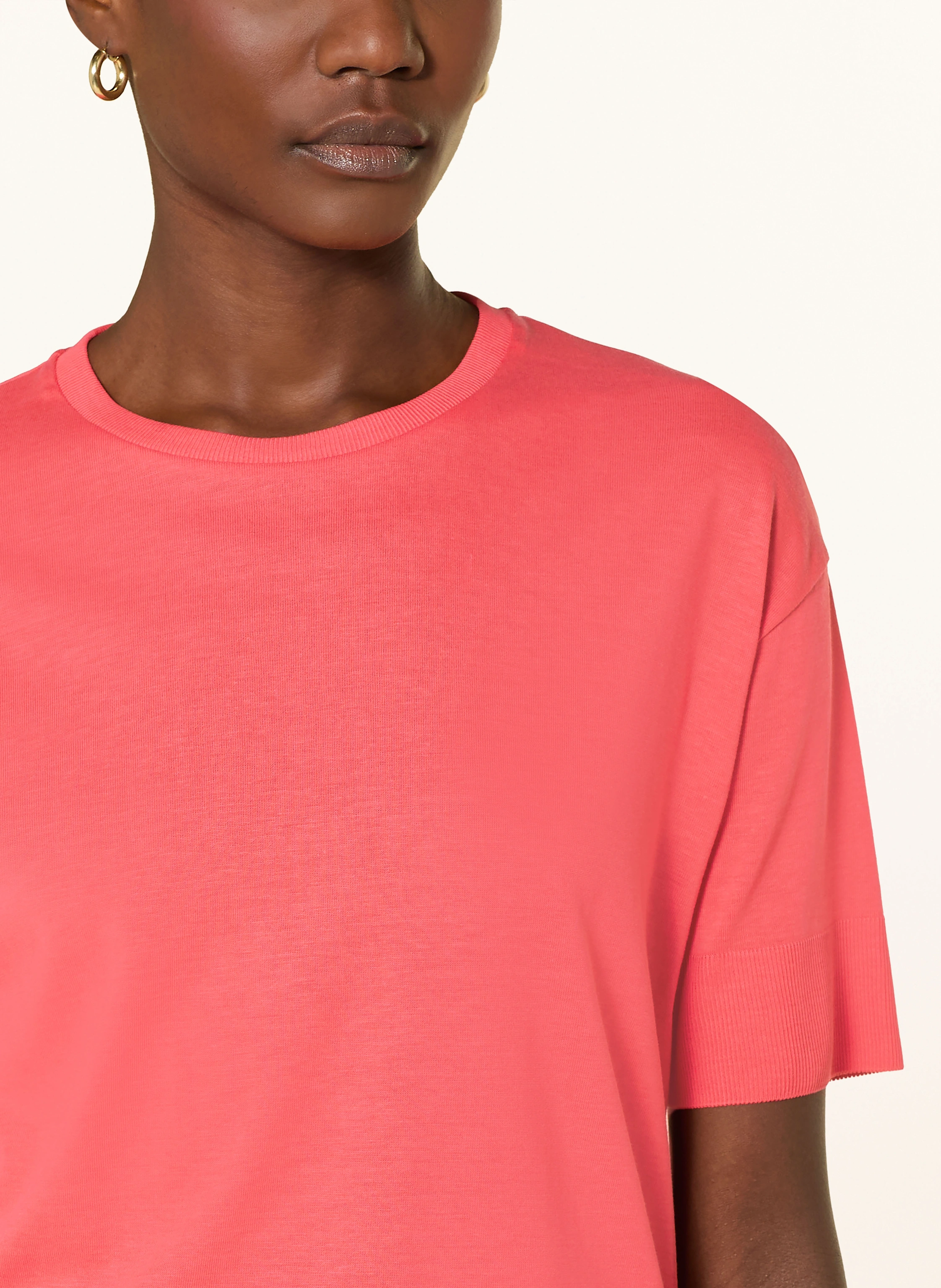 windsor. T-Shirt