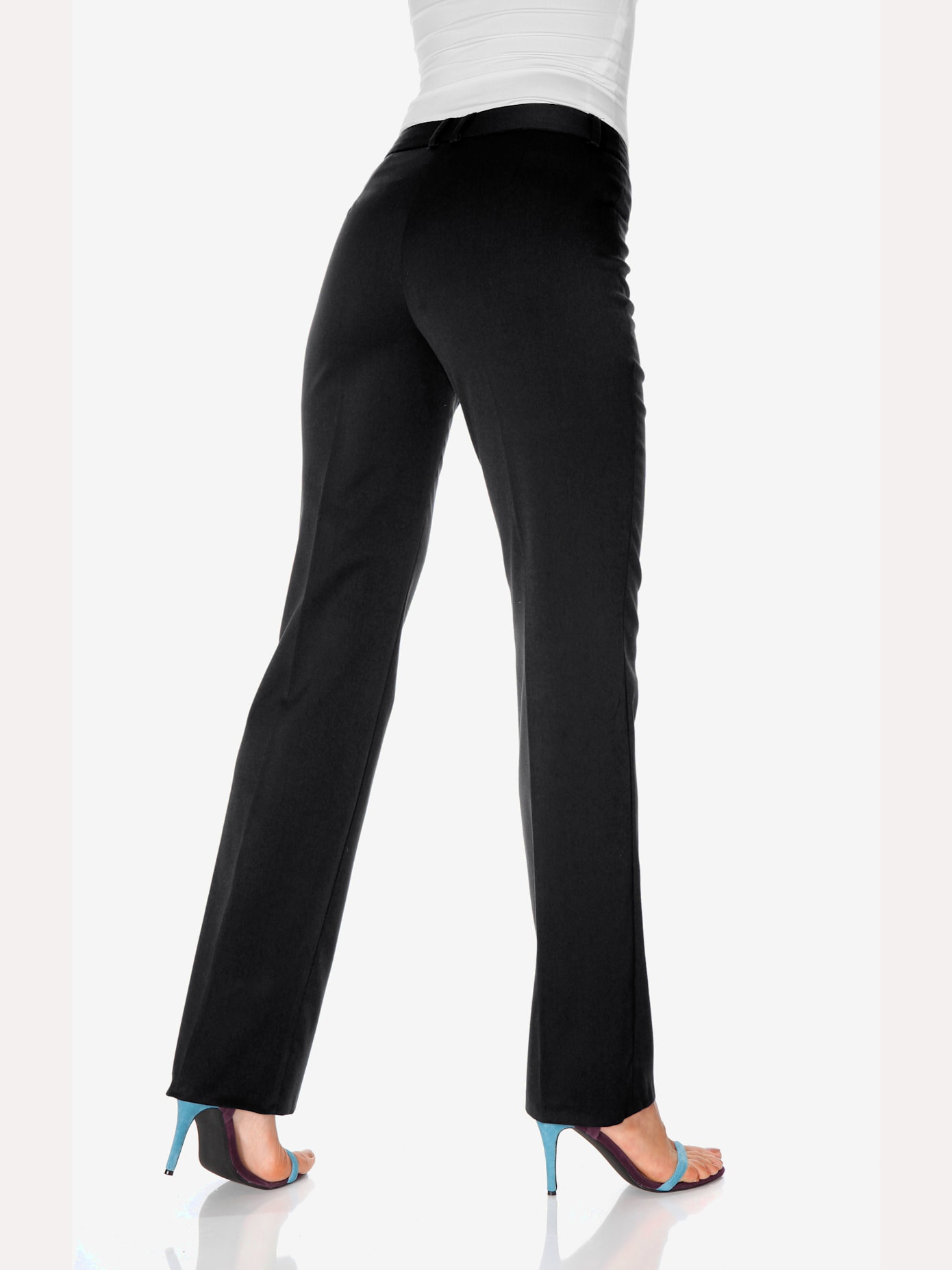 Tailleur pantalon style professionnel élégant