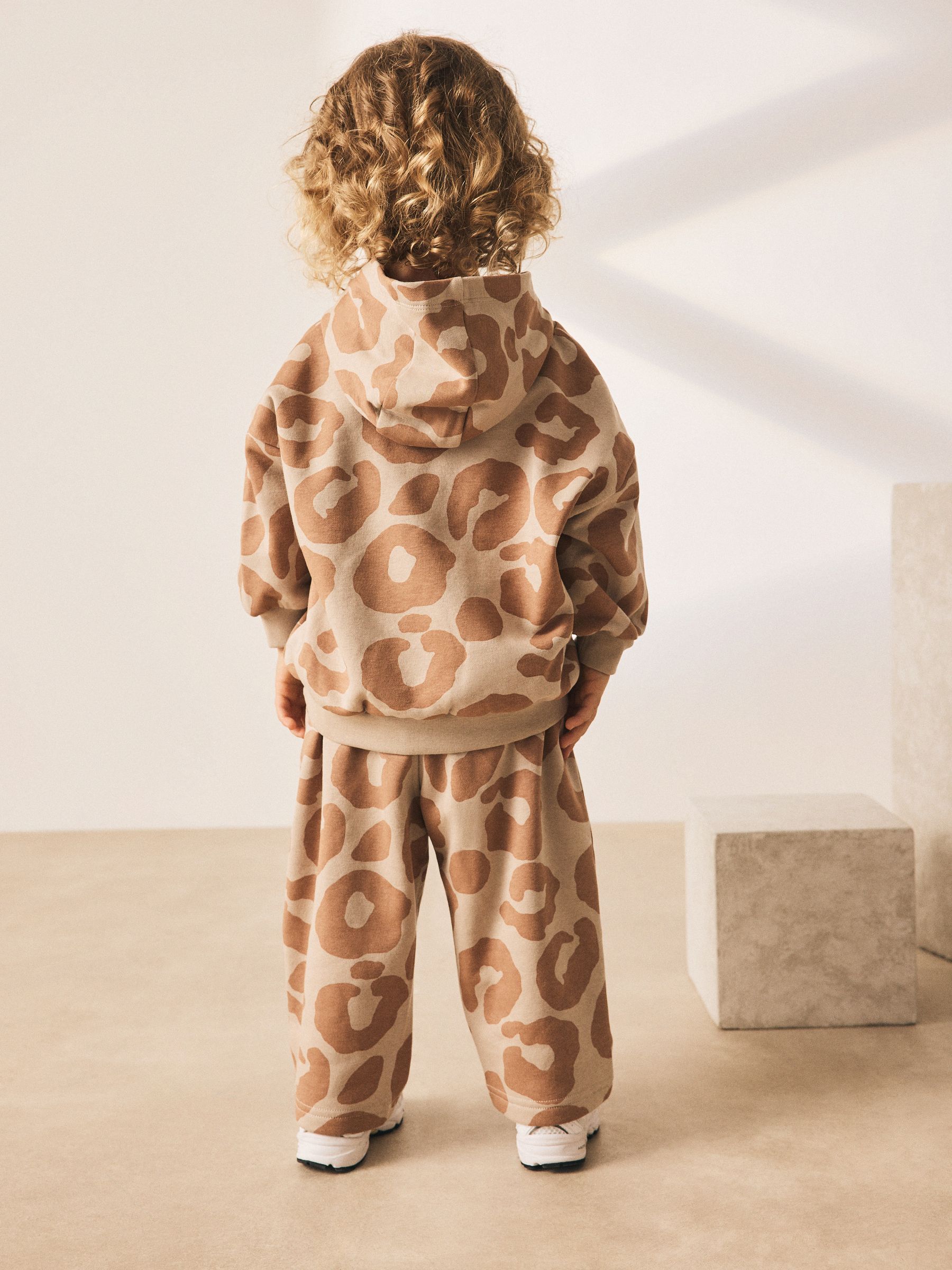 Lichtbruine dierenprint - Set met hoodie en joggingbroek (3 mnd - 7 jr)
