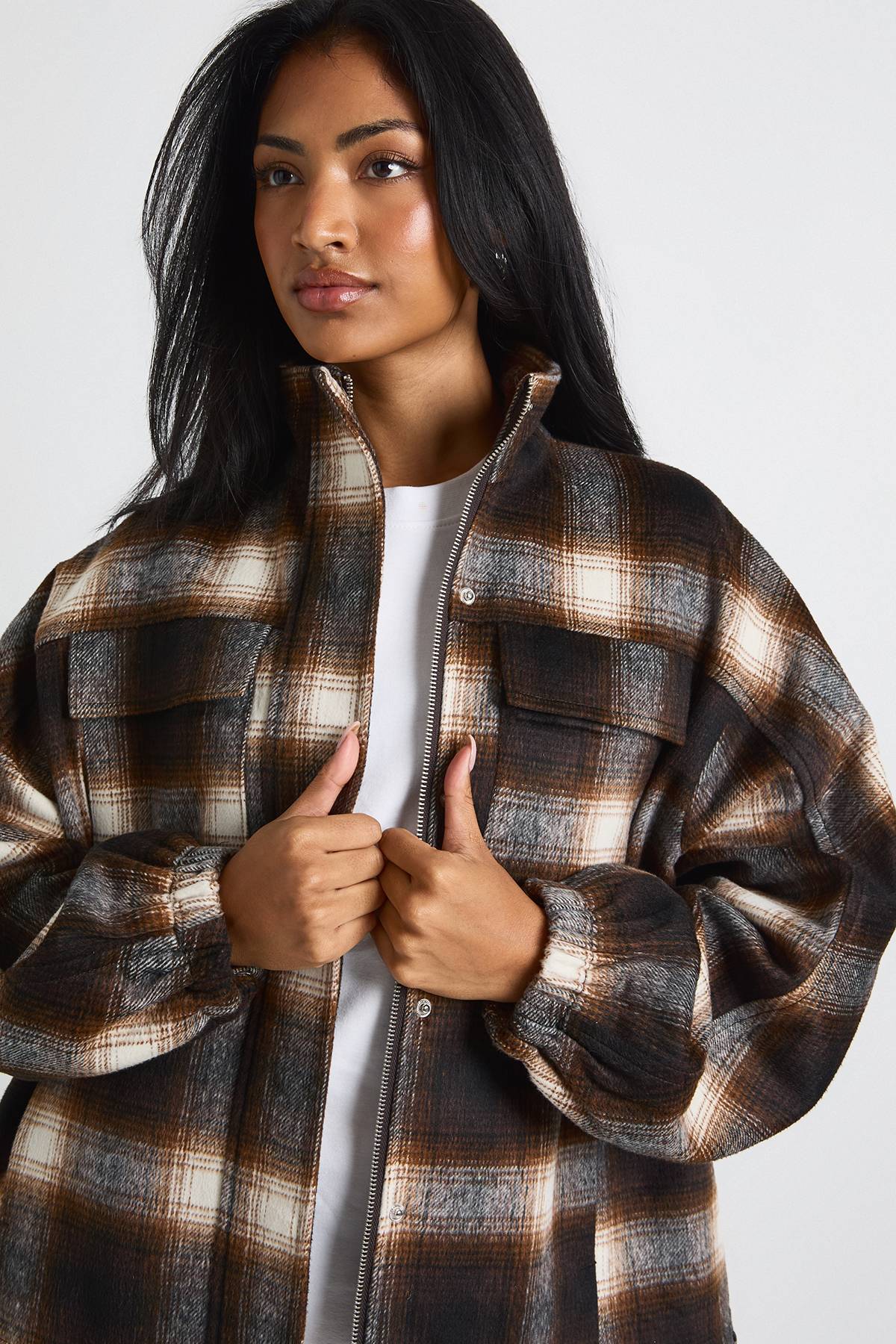 boohoo Découvrez la veste bomber en laine à col entonnoir