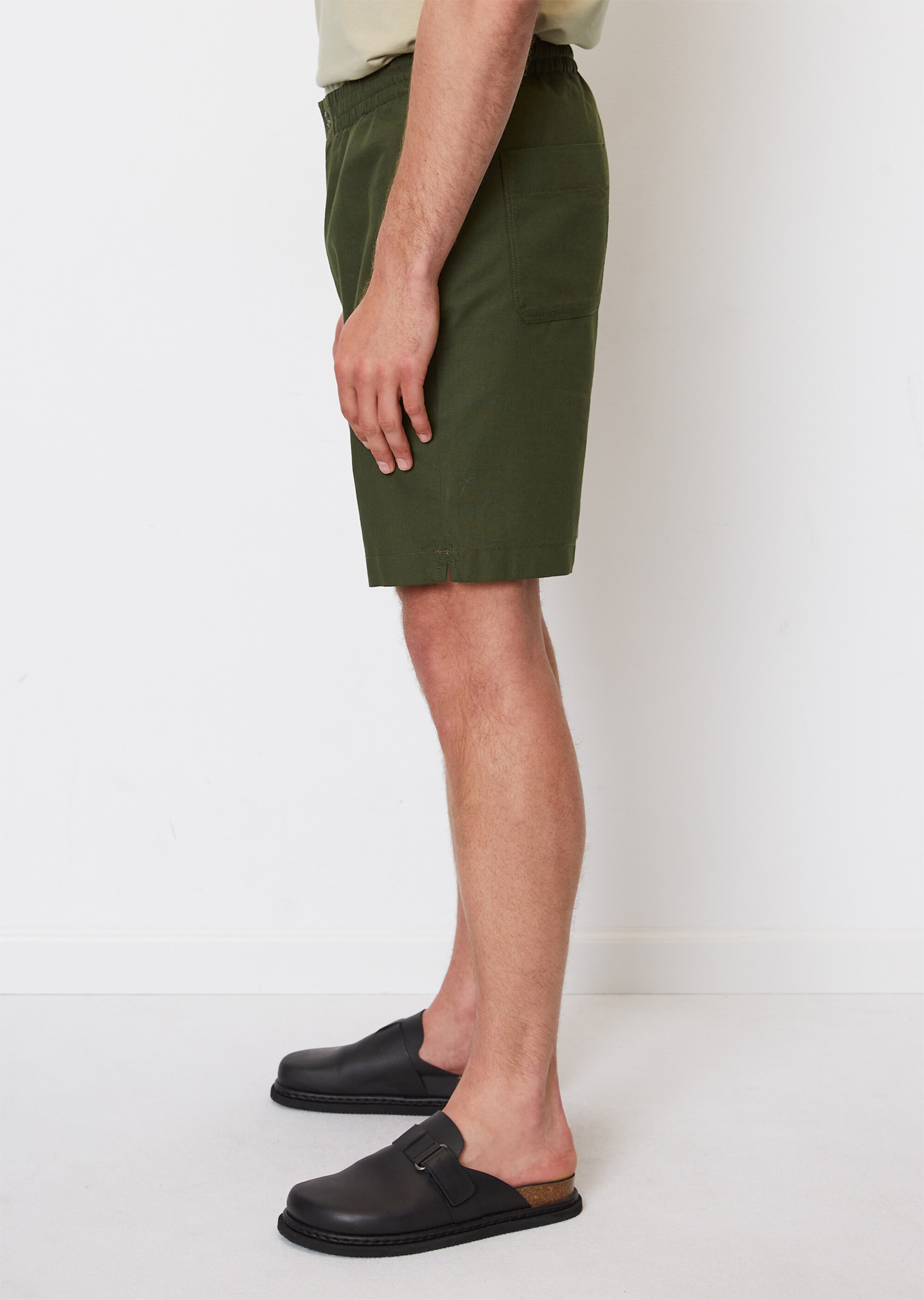 Shorts Modell EKSJÖ jogger relaxed aus Bio-Baumwolle und Leinen