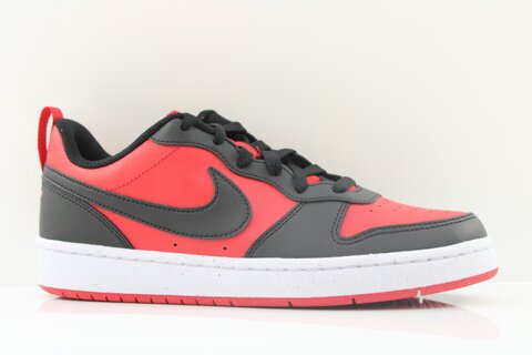 Nike Sneaker