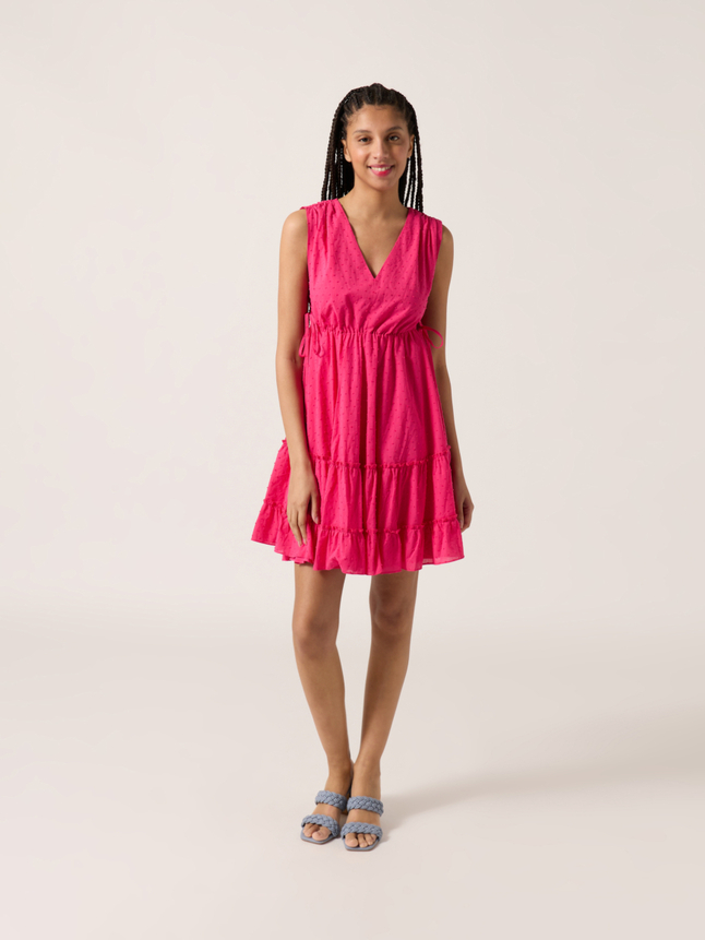 Robe courte plumetis