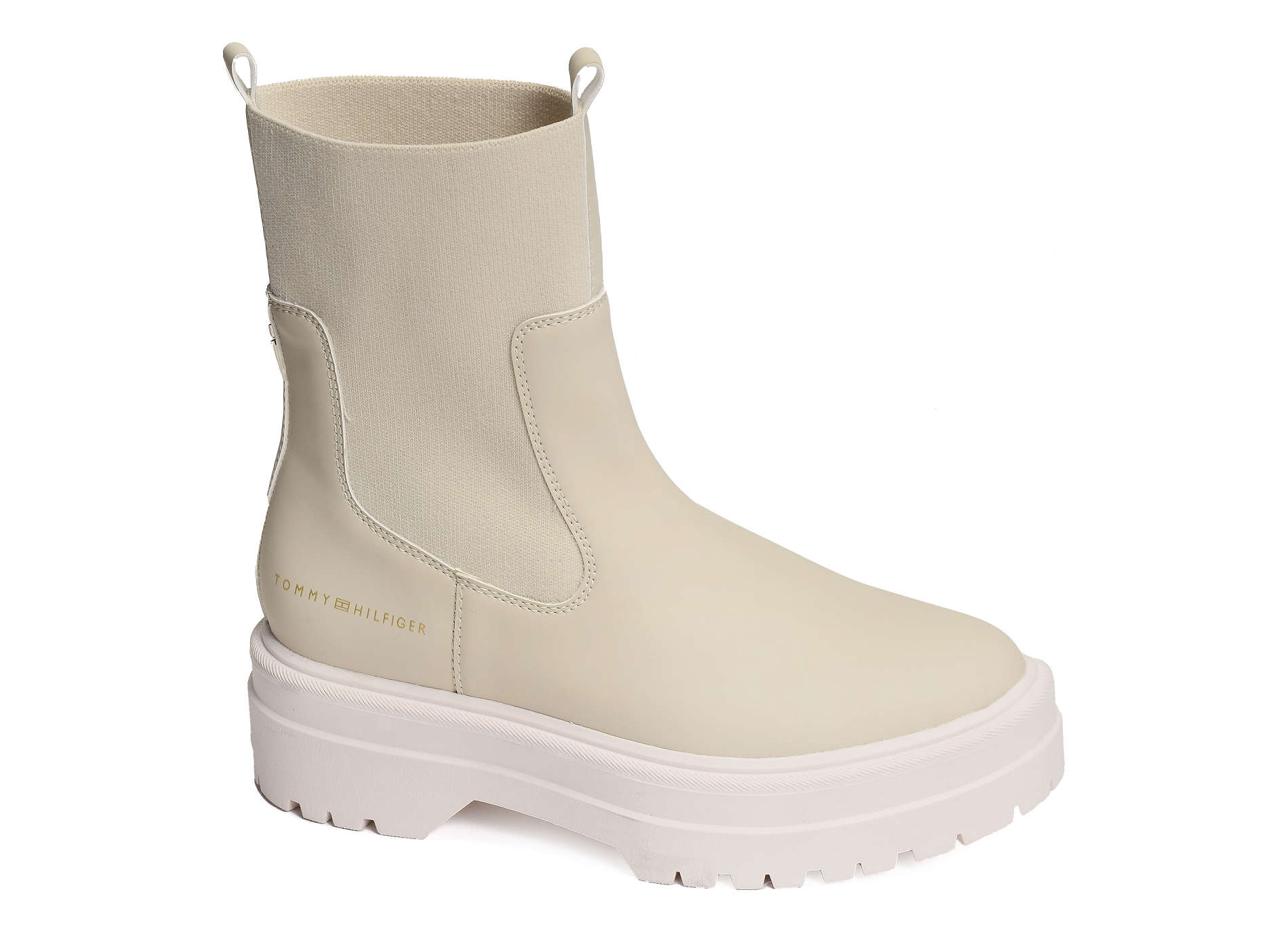 Feminine seasonal utility boot 7226 beige