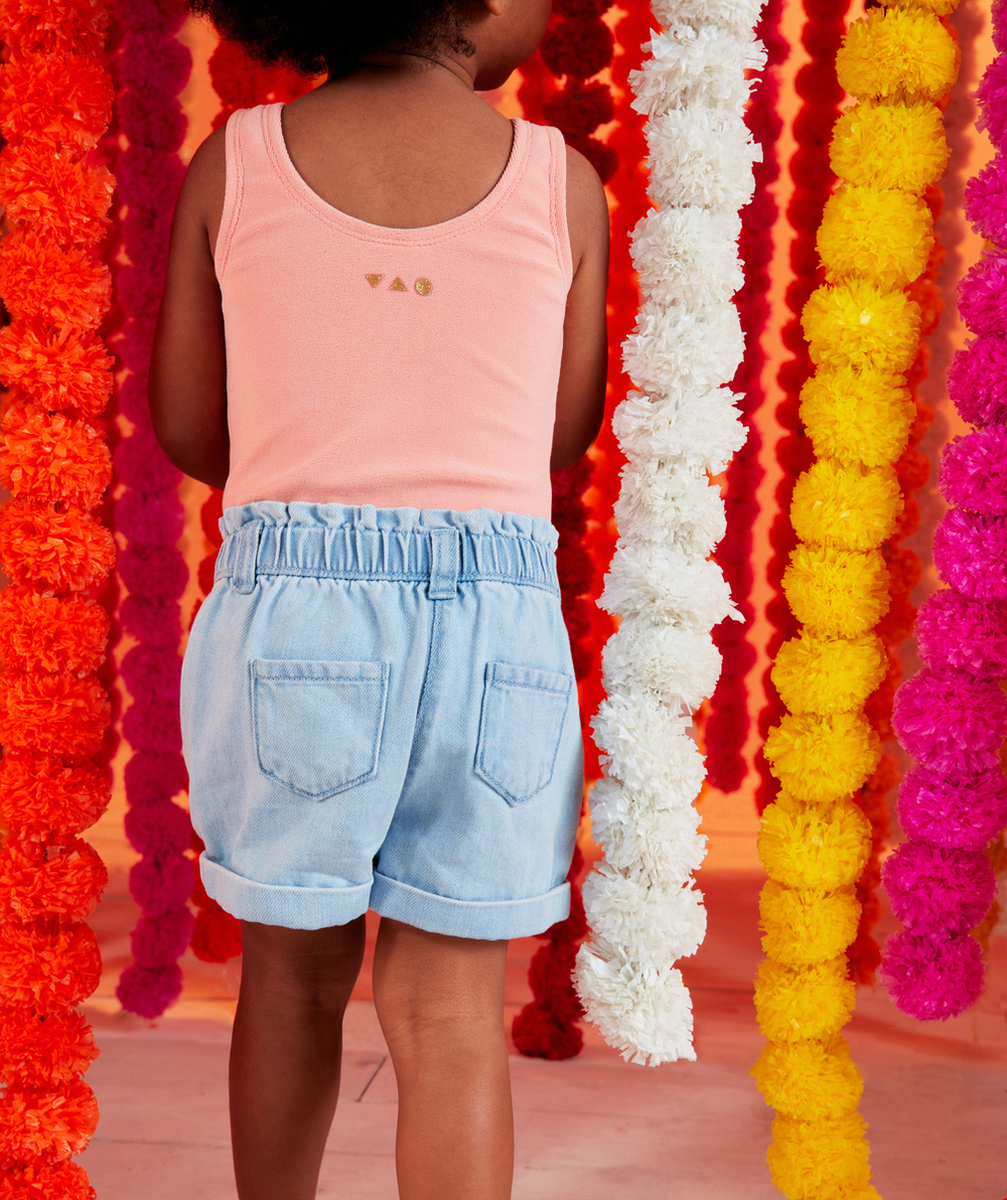 SHORT BÉBÉ FILLE EFFET DENIM EN COTON À FAIBLE IMPACT ENVIRONNEMENTAL