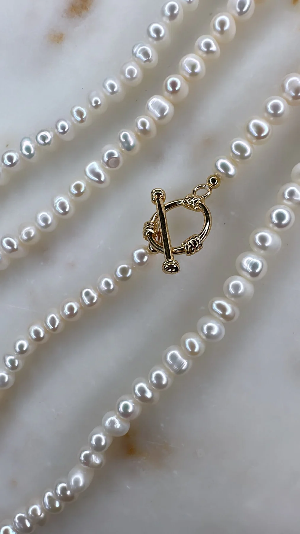 Mellow Moon Long Pearl Necklace Hoop