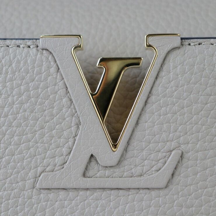 Louis Vuitton Vintage Louis Vuitton Capucines Beige