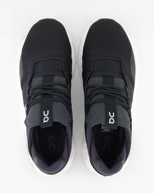 ON Running Cloudnova Sportschuhe in Schwarz