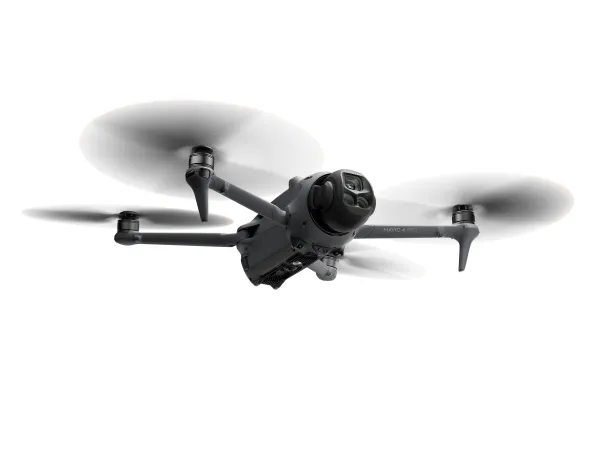 DJI Mavic 4 Pro Fly More Combo - Quadcopter Drone - Bluetooth, RF-stiforbindelse