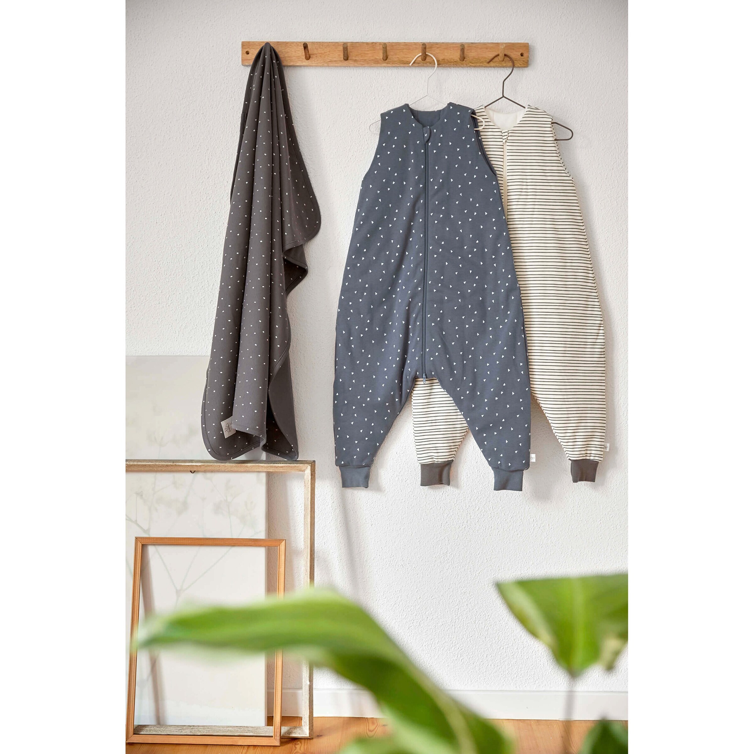 Lässig Ganzjahres-Sleepoverall 2.5 TOG Triangle blue